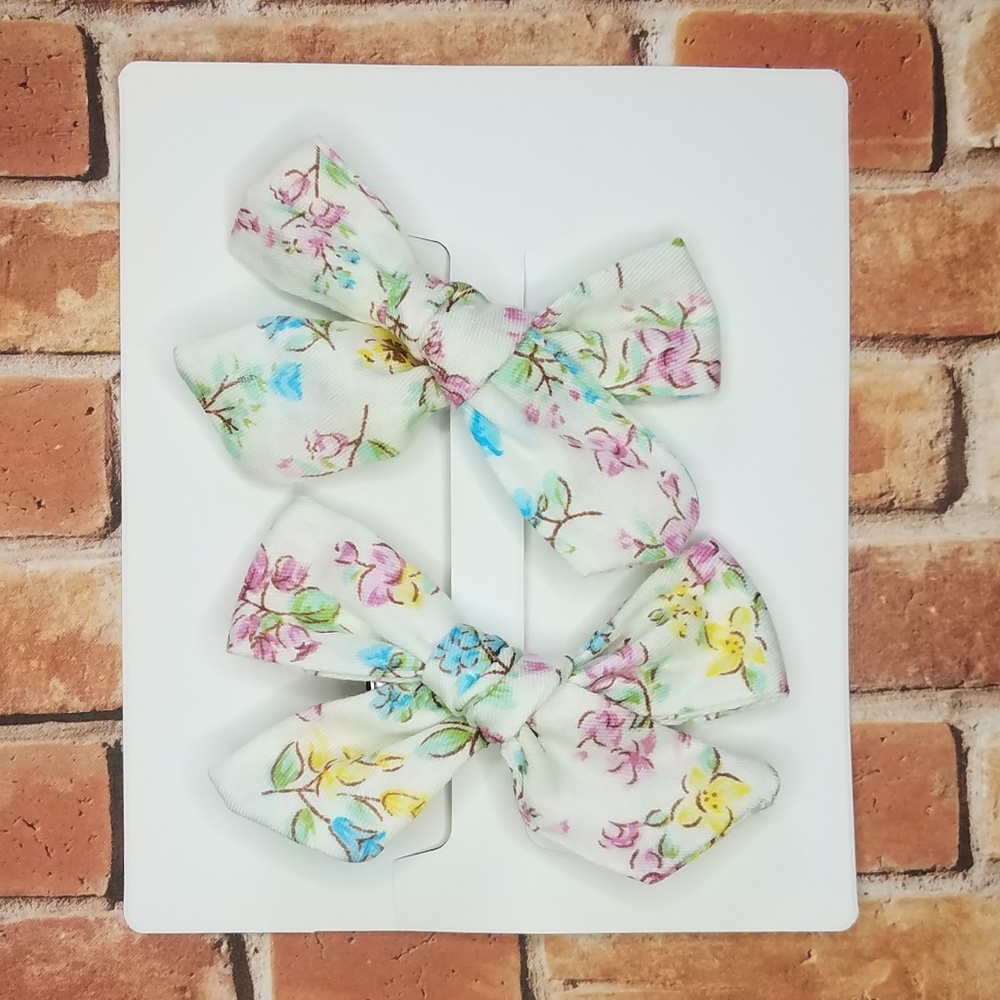 Flower Print Girls 2pc Hair Bow Clips Pink Blue